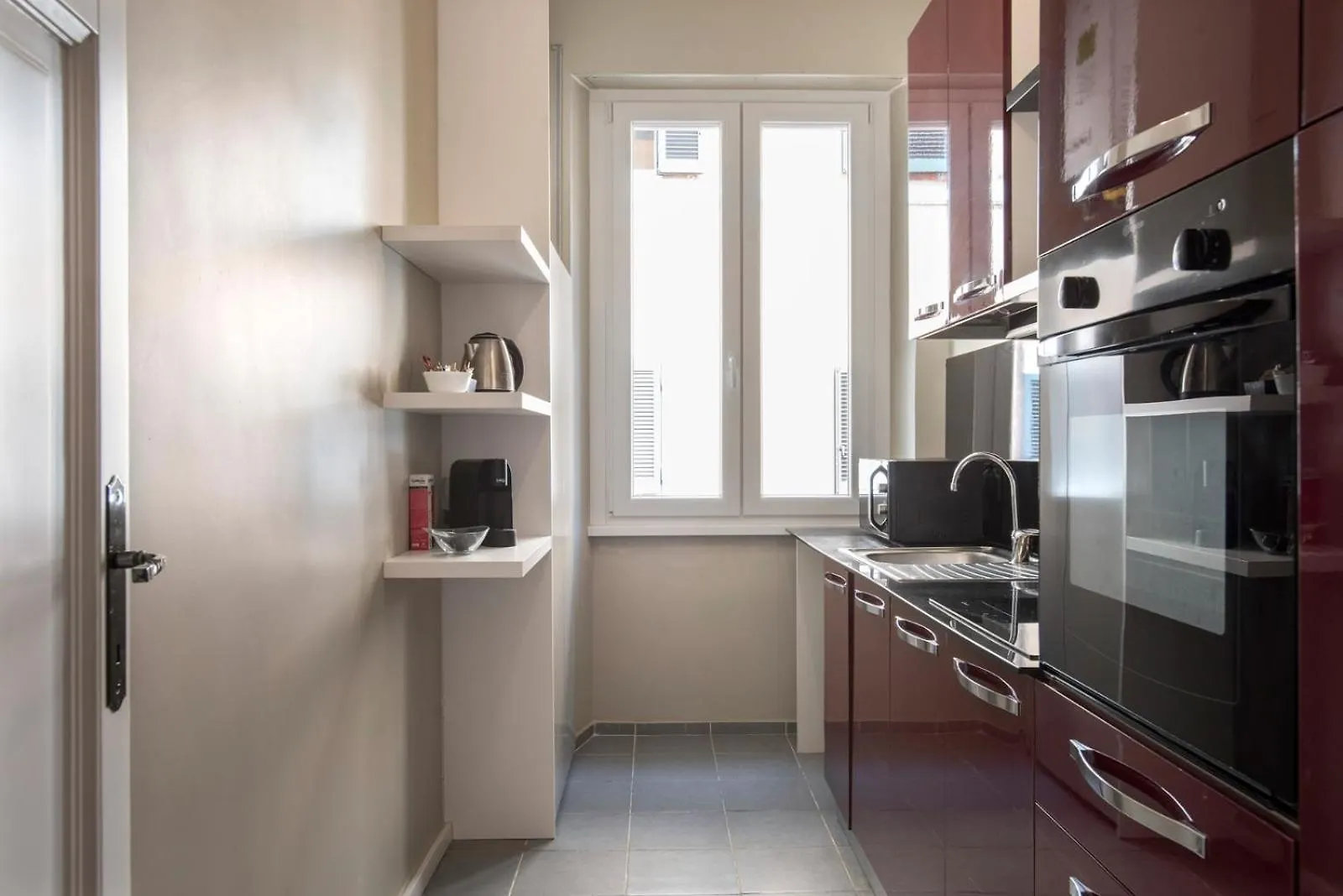 Gonfalone 6 Ρώμη Bed and Breakfast
